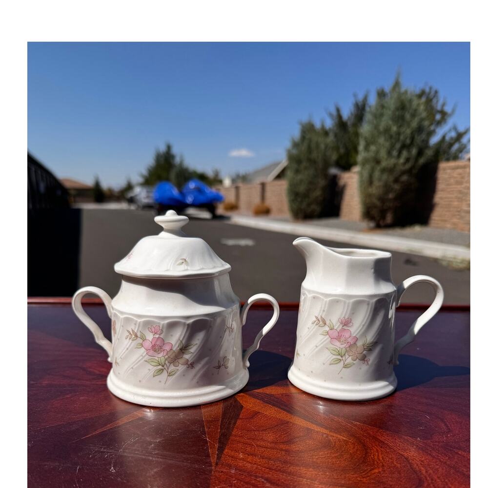 vintage Mikasa sugar bowl w/ lid & creamer Pink Melody set 80s made in Japan